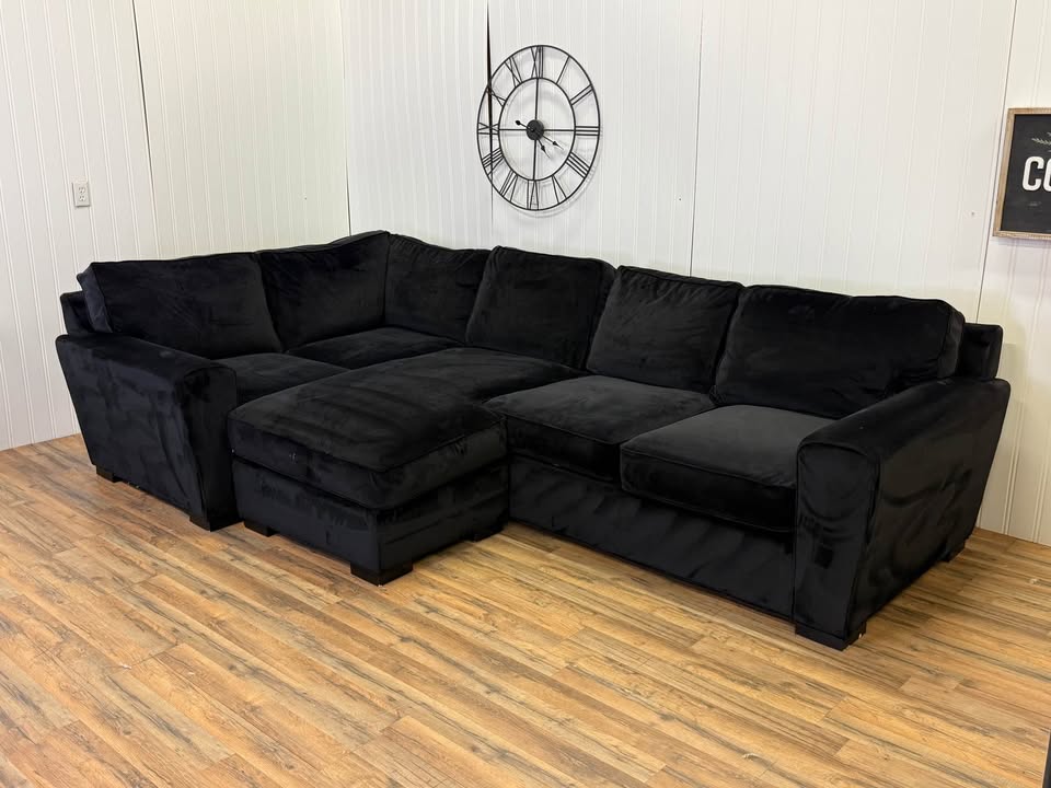 Sectional couch