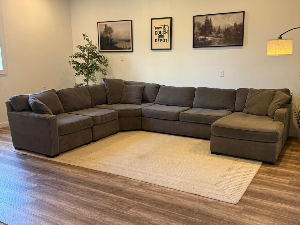 Macy’s Radley 5-piece sectional couch delivery available