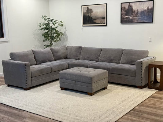 Costco Thomsonvill sectional couch delivery available