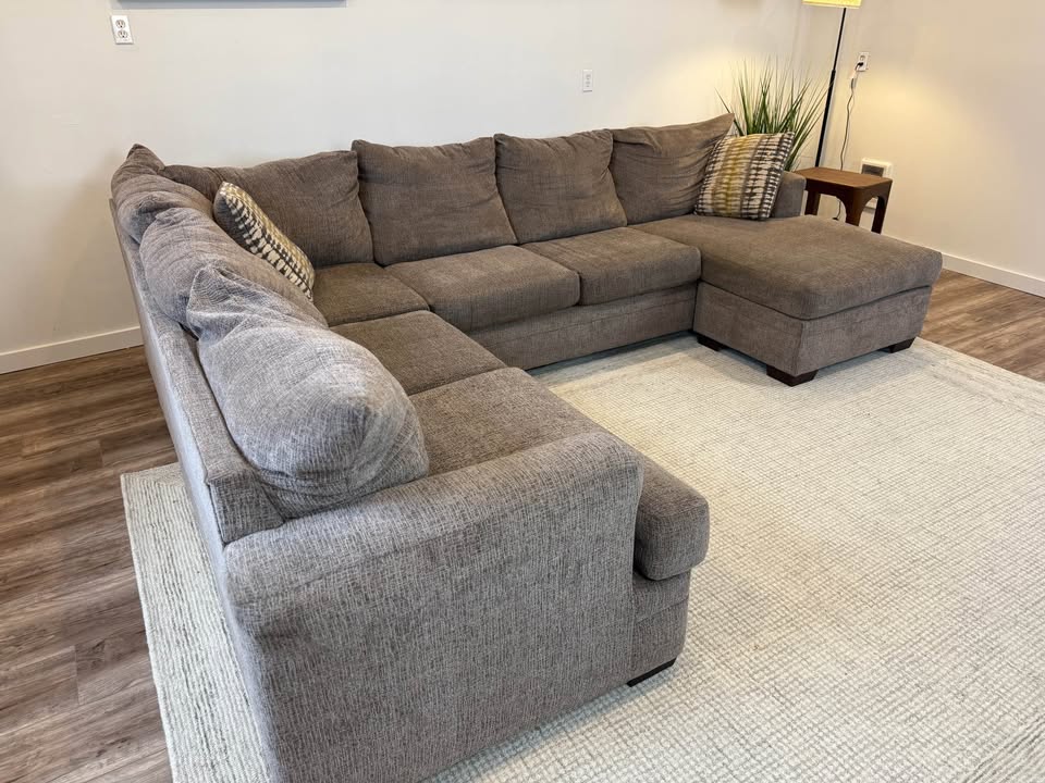 Sectional couch