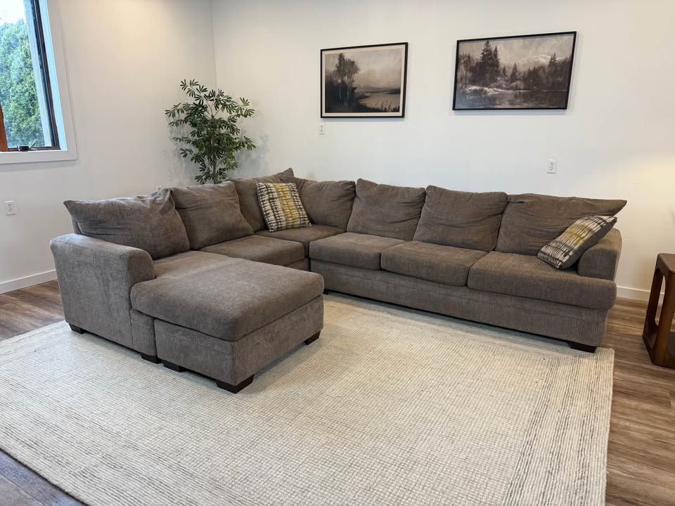 Sectional couch